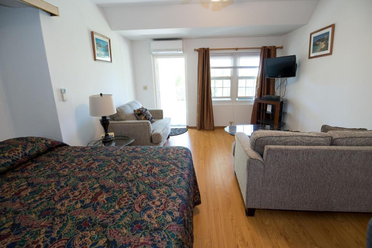 Windsong Guest Apartments Pembroke Exteriör bild
